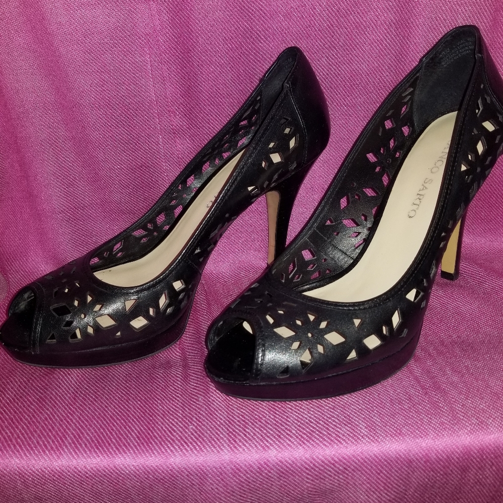 Franco Sarto Black Cutout Pumps Size 10